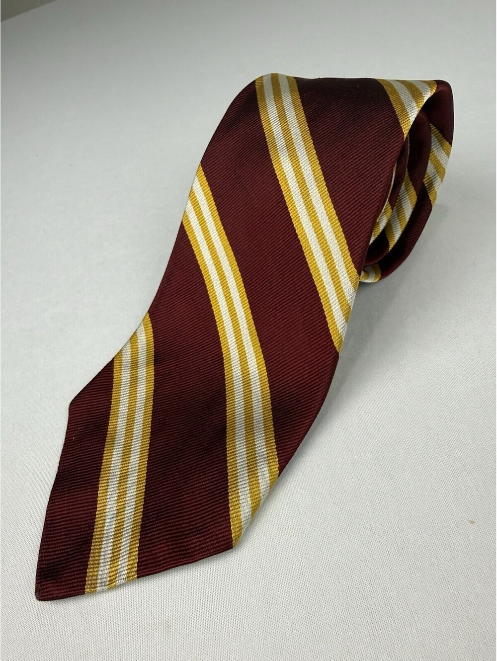 Brooks Brothers Makers Tie Burgundy Gold White Striped Silk England 3.75x57.5